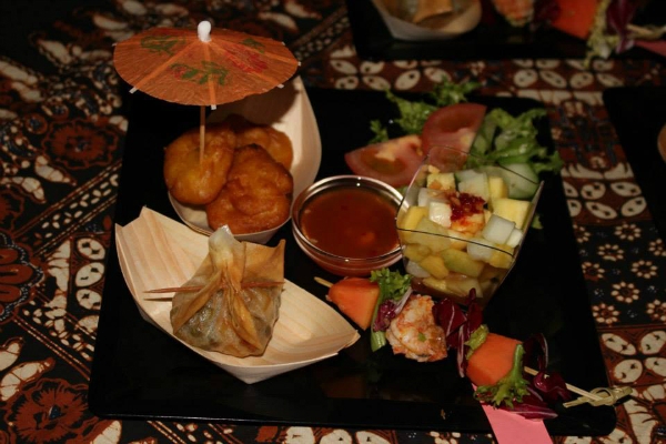 bali bar roma trastevere ristorante balinese aperitivo balinese etnico cocktail frutta esotica sfizi finger food migliori aperitivi etnici a roma