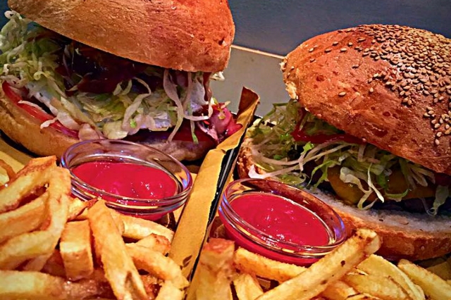 birretta wine & food pub ristorante hamburger dove vedere la partita a roma locale serie a calcio campionato cena con gli amici
