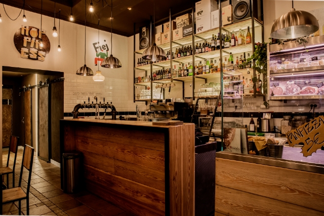 hoppiness beer bistrot concertone primo maggio roma san giovanni locali dove andare ristoro pan pizza porchetta birra alla spina birreria