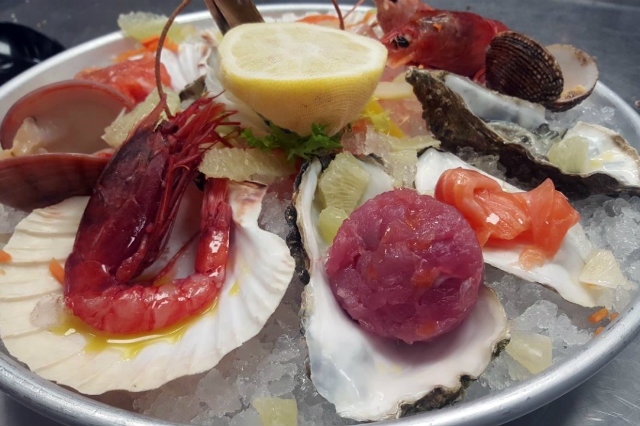 marro fisheria piatto crudi