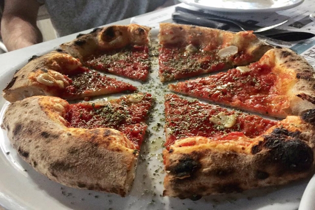 seu al plinius pier daniele seu pizzaiolo migliori pizzerie sul mare di roma stabilimento balneare plinius ostia lido pizza napoletana gourmet