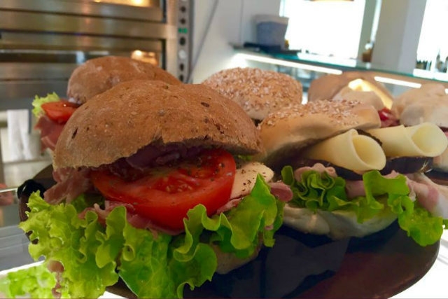 gustoclick panini