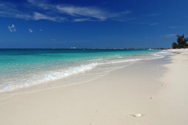seven mile beach, grand cayman https://www.flickr.com/photos/bz3rk/3529324557/in/photolist-6nshep-6nshjf-e2af7e-e29to5-e2arkj-6nwsfo-kh7gi-6nsgwm-6nshot-e24kft-5bdeeh-9xt62c-512ksh-512ksw-4zxxfz-6nsguz-endhnc-dpmnbt-98xdj2-991mxh-9xqdbz-512kus-2yfbwi-2yk4tq-2yfctp-5vjwzu-mq5d5-u7ruwc-e24jjx-5wrhit-e12gkh-5wrgfx-5wvfxo-7wsycu-6tyfnu-4nvqbz-e24kbk-enr8yj-enr8xj-6tts6x-8jtjv3-5vvrat-5vqmzv-5wqsqt-5skp35-5vhfda-4pdanf-endfpr-5vhxq3-5vdczr