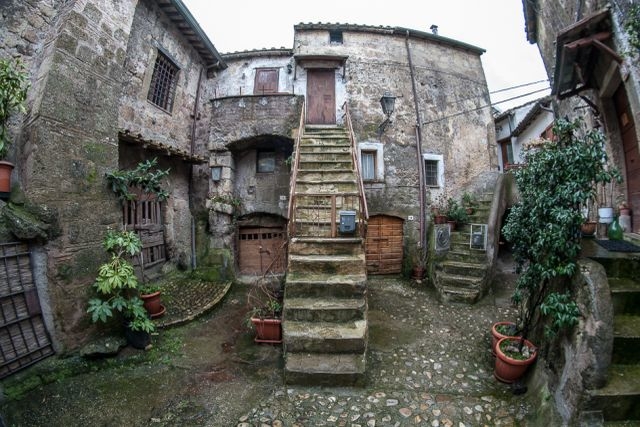 luoghi magici vicino roma calcata