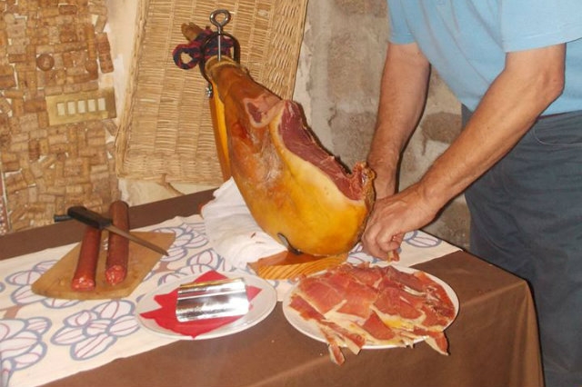 menù a prezzo fisso a napoli, osteria doc
https://www.facebook.com/osteriadoc/photos/pb.114287450581.-2207520000.1447928124./10153201375395582/?type=3&theater