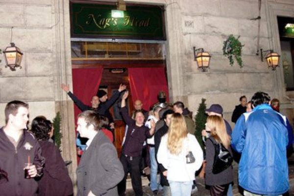 nag's head centro storico scottish pub roma scozia pub scozzese birra alla spina movida giovani bere a roma migliori scottish pub a roma