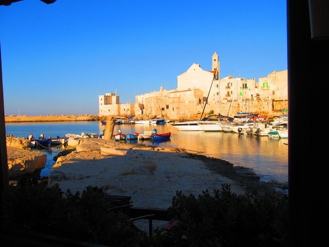 fronte del porto giovinazzo puglia aperitivo eventi musica summer estate