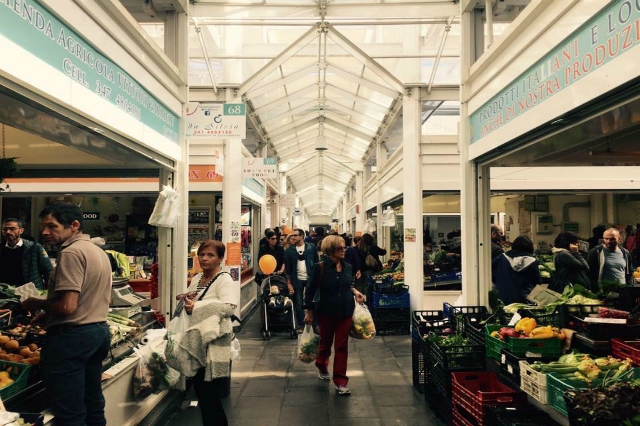 mercato di testaccio nuovo una giornata a testaccio roma pranzo street food luoghi particolari passeggiata
