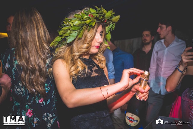 terrazza twist martini firenze
https://www.facebook.com/twist.martini/photos/a.2077537145856514.1073741973.1482535832023318/2077547185855510/?type=3&theater