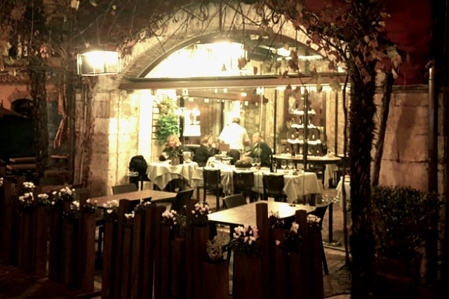 grotta pesce verona