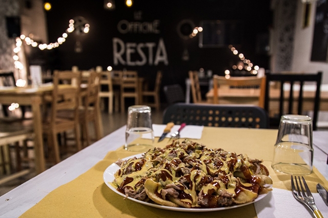 https://www.facebook.com/leofficineresta/photos/a.573009686175303/933902933419308/?type=1&theater, le officine resta