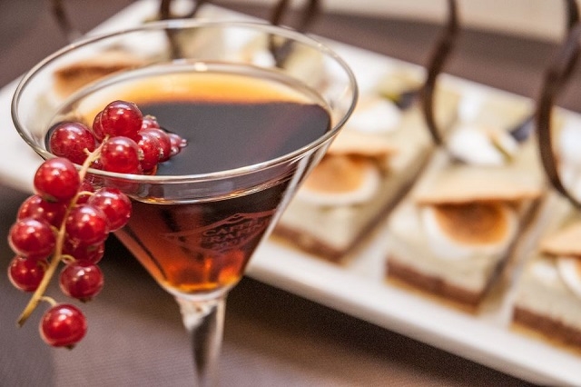 caffè serafini https://www.facebook.com/serafinicafepasticceria/photos/a.434414679949499.99642.434412823283018/1306893279368297/?type=3&theater