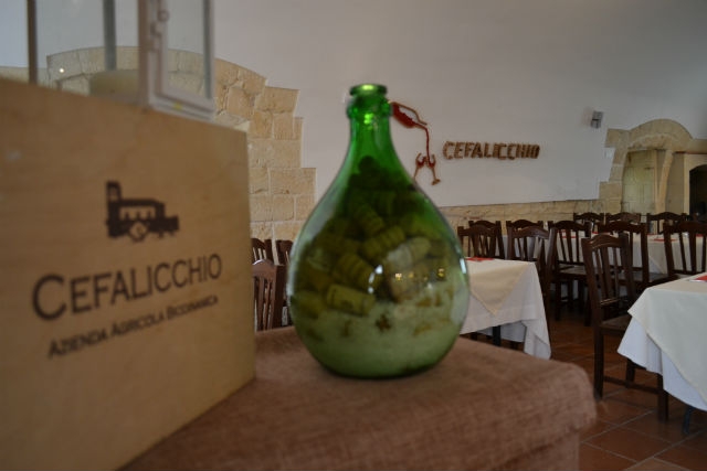 comunione prima comunione puglia canosa di puglia tenuta cefalicchio azienda agricola vino produttore olio campagna rustico
