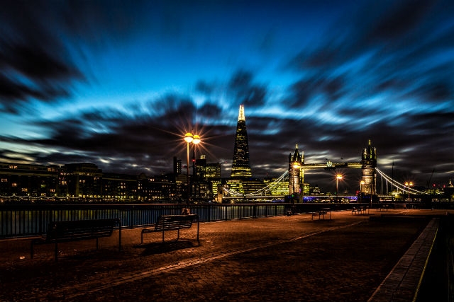 londra evening flickr creative commons https://www.flickr.com/photos/davidedamico/15617945805/