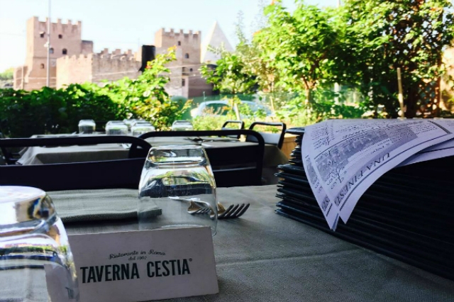 taverna cestia testaccio trattoria tipica romana pranzo domenica a roma cucina famiglie