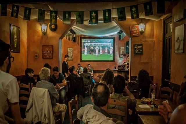 angeli rock roma ostiense dove andare a vedere le partite a roma calcio serie a roma lazio pub cena fuori amici campionato
