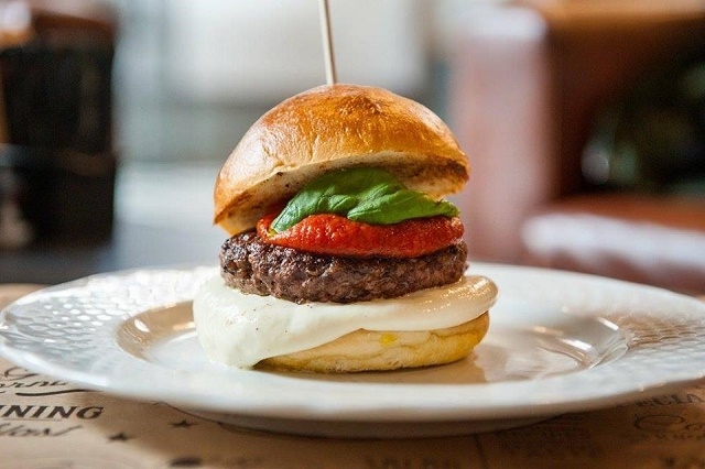 burbaca, matera, hamburger