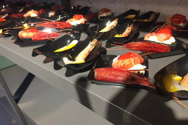 risto-pescheria consoli roma pescheria ristorante aperitivo pesce fresco crudi frutti di mare vino mescita aperitivo cinecittà guida ai migliori aperitivi di roma quartiere per quartiere quadraro