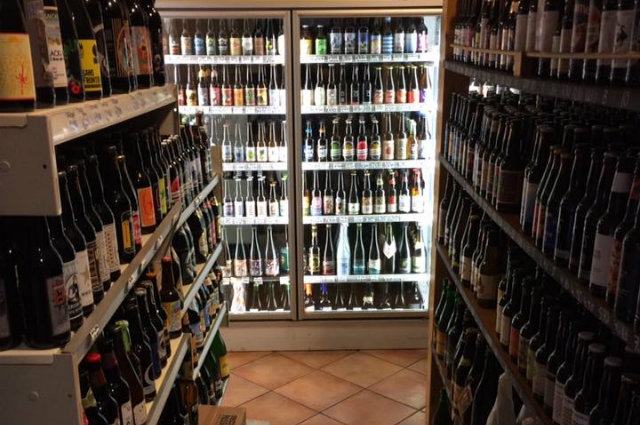 beershop roma johnny's offlicense