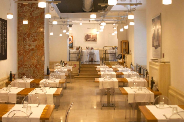 officine italia https://www.facebook.com/officineitaliaromarepubblica/photos/a.579580275793583/579581495793461/?type=3&theater