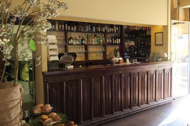 milano colazione pranzo cena aperitivo fiori fioraio bianchi caffè
