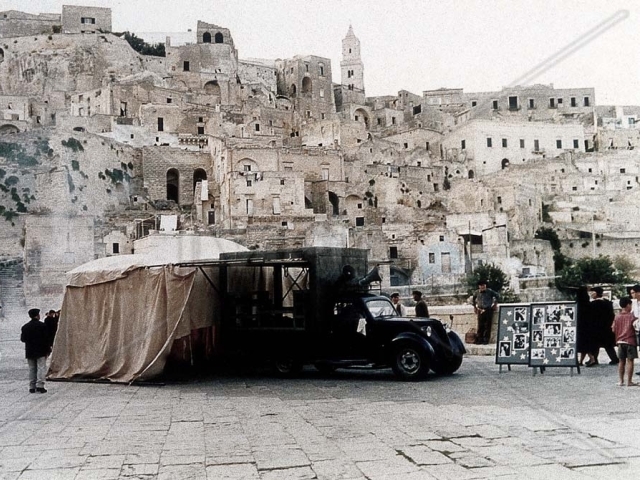 film l'uomo delle stelle matera