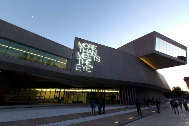 i musei d'arte contemporanea a roma
https://www.facebook.com/museomaxxi/photos/a.487963941249.271049.166896816249/10153505489881250/?type=3&theater