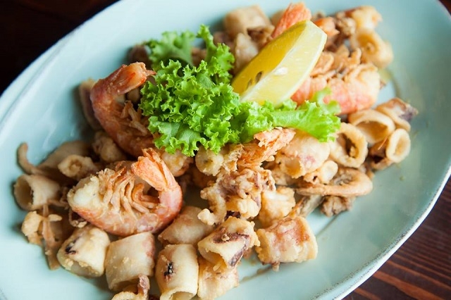 fiaschetteria di pesce https://www.facebook.com/fiaschetteriadipesce5r/photos/a.1178282522213859.1073741828.261428117232642/1849868545055250/?type=3&theater