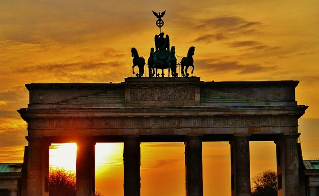 berlino evening flickr creative commons https://www.flickr.com/photos/prasad-om/5551059284/
