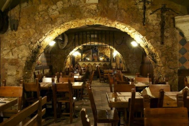 la leggenda di avalon pub roma san giovanni assenzio roma dove bere birra assenzio cocktail locale