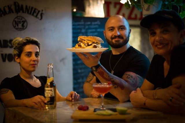 officine resta salotto portuense burger pizza burger migliori hamburger particolari roma
