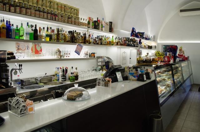 redattori licheri caffè 900 bancone