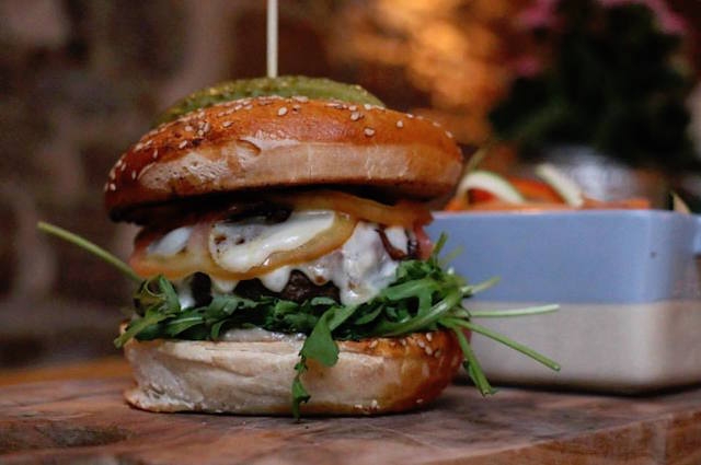 pulled pork firenze gecko
https://www.facebook.com/officialgeckoflorence/photos/a.1684092455145127.1073741832.1683876008500105/1805312459689792/?type=3&theater