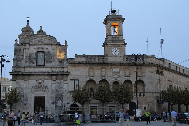 puglia gioia del colle foto in cc https://www.flickr.com/photos/travfotos/15498854145/