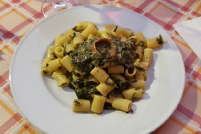 lo scolapasta trattorie e ristoranti nascosti al pigneto pasta con porcini osteria economico roma