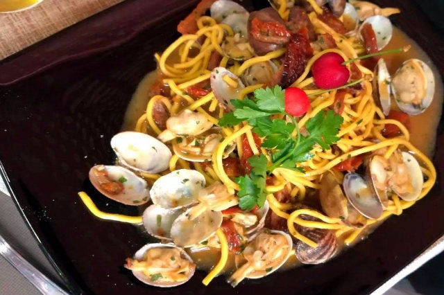 locanda giulietta e romeo centro storico roma fontana di trevi linguine allo scoglio cena fuori con gli amici
