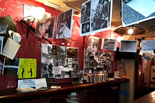 5 locali di firenze dove la pausa tra drink e caffè si fa in libreria
https://www.facebook.com/thebookpub/photos/pb.365163656948789.-2207520000.1447663480./736319479833203/?type=3&src=https%3a%2f%2fscontent-mxp1-1.xx.fbcdn.net%2fhphotos-xlf1%2ft31.0-8%2f12183911_736319479833203_8171473408477731925_o.jpg&smallsrc=https%3a%2f%2fscontent-mxp1-1.xx.fbcdn.net%2fhphotos-xft1%2fv%2ft1.0-9%2f12193636_736319479833203_8171473408477731925_n.jpg%3foh%3d16872df3c95d2921661aadfe769f8bb1%26oe%3d56efd6b6&size=1280%2c720&fbid=736319479833203