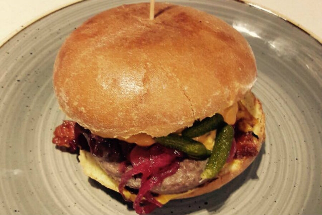 brunch hamburger