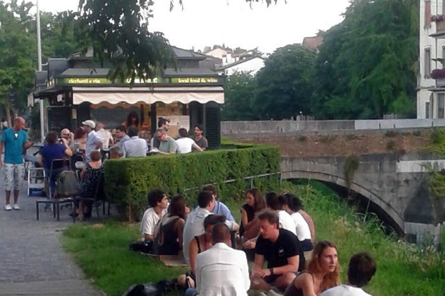 aperitivo in riva all'acqua veneto
