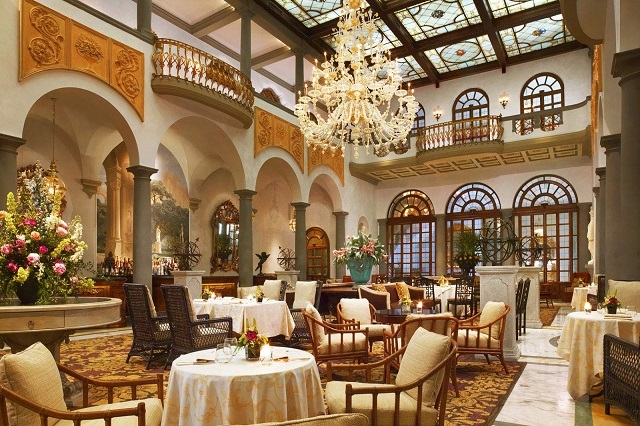 winter garden by caino st regis firenze http://www.stregisflorence.com/it/gallery/ristorante