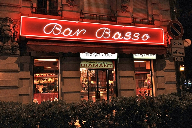 bar basso locali storici milano