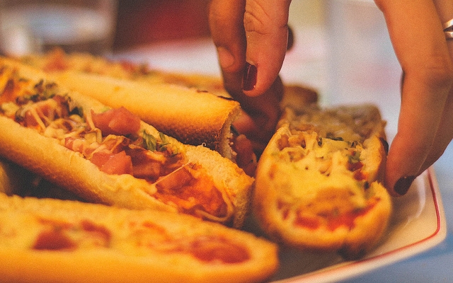 street food paninoteca barletta panini foto da fickr https://www.flickr.com/photos/ileohidalgo/9622630421/in/photolist-fejum4-4vshcj-7cjm6p-6n7acf-eavay-4yqau-3dzadm-8wtv7f-6mnez6-dxd4w2-pukznq-duibrp-74kmqu-7tajax-bzwavf-9uhypt-7pg2ih-34h5v-xoefc4-gvorhw-8jryct-3tekdu-fabyj-8nv52x-u2xyx-ysuht-g1efhe-3dtucz-6u42bu-8ahyuj-b5atrm-gjsthg-8nceue-6ub8we-6qbjqr-nfknpi-artybw-7dbxvq-5rk57a-srxrc-eie3o-494ewy-7cmyj4-6bg9we-6cjvgm-6zldyh-nykjw-jrczm-6iznsm-8tgazz