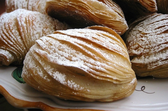 sfogliatella, pintauro