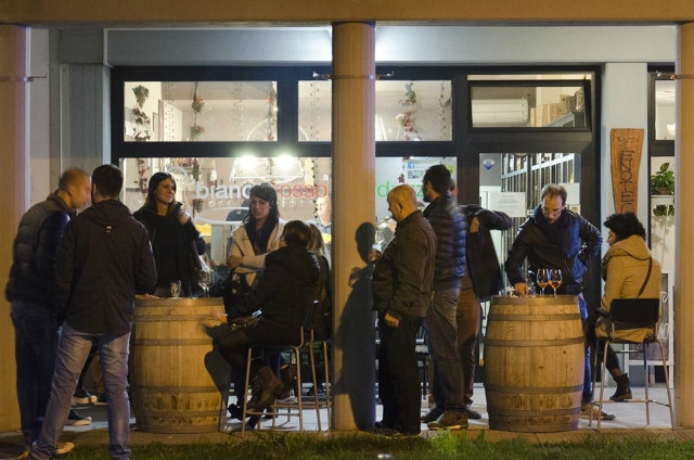 dove fare aperitivo con il vino a padova e dintorni