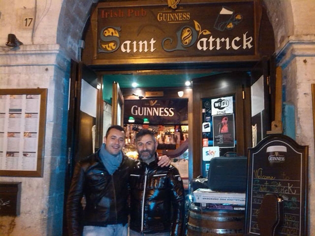 locali a tema irlandese irish pub saint patrick barletta foto da facebook https://www.facebook.com/photo.php?fbid=10202128729443265&set=t.1118644145&type=3&theater