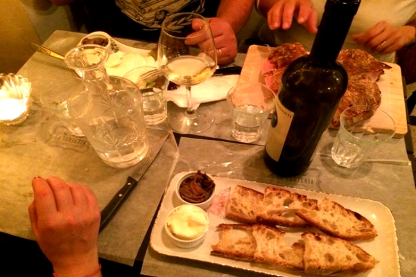 la santeria pigneto roma aperitivo scarpetta sughi vino birra guida ai migliori aperitivi di roma quartiere per quartiere pigneto