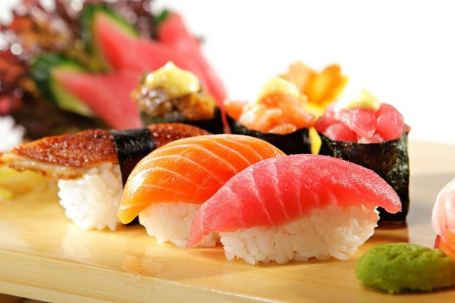 aperitivo con il sushi in veneto