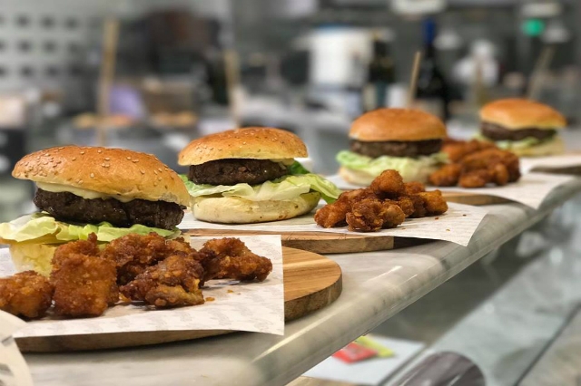 fonzie's the burger house street food hamburger kosher migliori ristoranti giudaico romaneschi roma