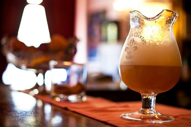 harry's bar https://www.facebook.com/harrysbarfirenze/photos/a.756364707708069.1073741825.170845272926685/756364817708058/?type=3&theater