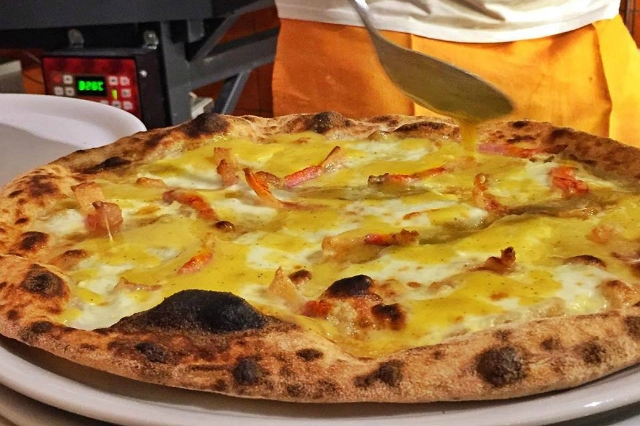 officina pizza fino a tardi a roma pizza gourmet marco lungo impasto leggero risto-pub cena mangiare tardi roma